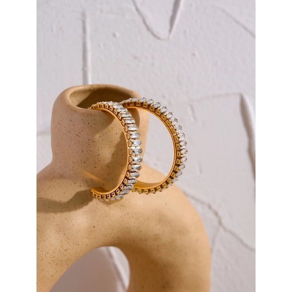 NEW 18K Gold Plated Baguette Diamond Round Hoop Earrings - Picture 3 of 9